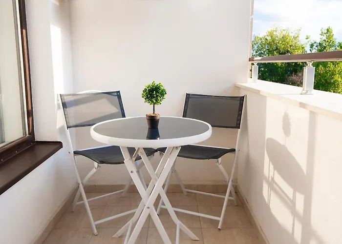 Апартаменты Paradise Deluxe Приморско