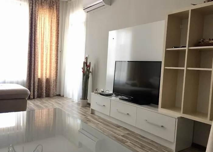 Апартаменты Paradise Deluxe *