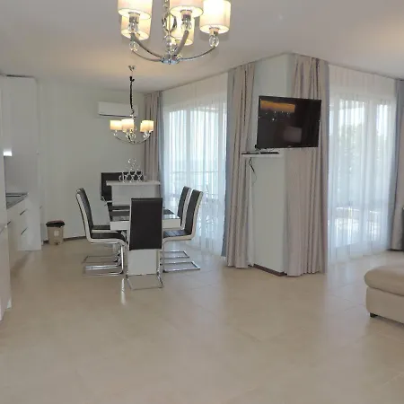 Paradise Deluxe Приморско