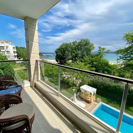 Апартаменты Paradise Deluxe