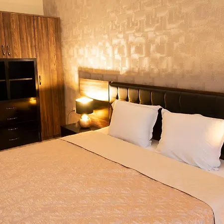 Paradise Deluxe Апартаменты *