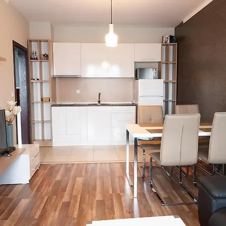 Paradise Deluxe Apartment *
