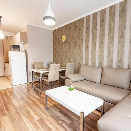 Апартаменты Paradise Deluxe *