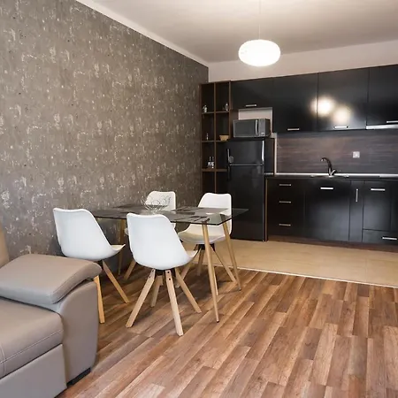 Paradise Deluxe Apartment