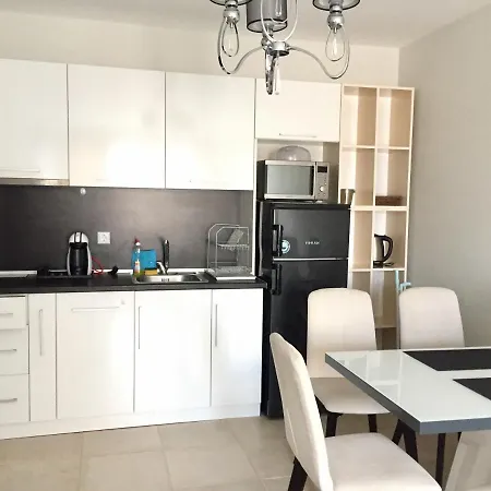 Paradise Deluxe Апартаменты Приморско