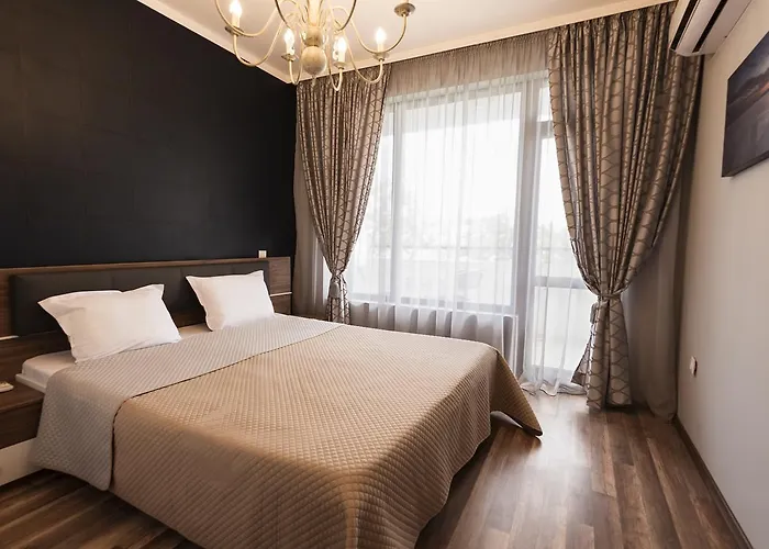 Paradise Deluxe פרימורסקו